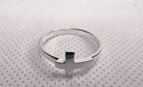 Anillo Cruz Plata de Ley - Imagen 2