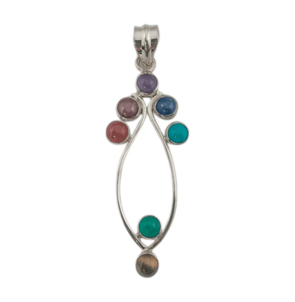 oya espiritual: colgante de los 7 chakras en plata de ley, ideal para el equilibrio energético.