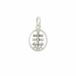 Colgante medalla ovalada de plata de ley novecientos veinticinco con diseño calado de la cruz de caravaca con jesucristo y dos angeles