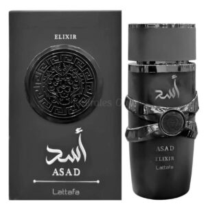 Fotografia real del perfume arabe asad elixir de cien mililitros de la marca lattafa mostrando su frasco negro con detalles metalicos dorados en relieve junto a su caja de lujo
