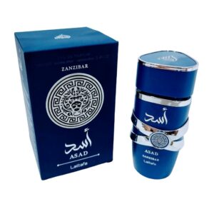 Fotografia real del perfume arabe aswad aqua de cien mililitros mostrando su frasco exclusivo de diseño oriental negro y lujoso junto a su caja elegante